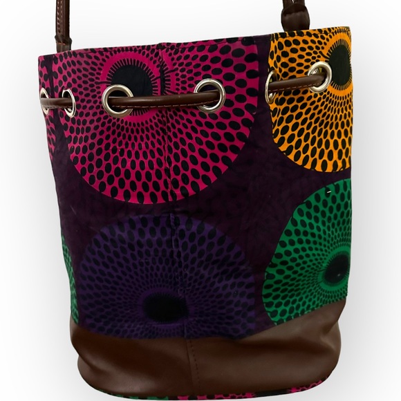 Drawstring bucket tote bag - Picture 2 of 8